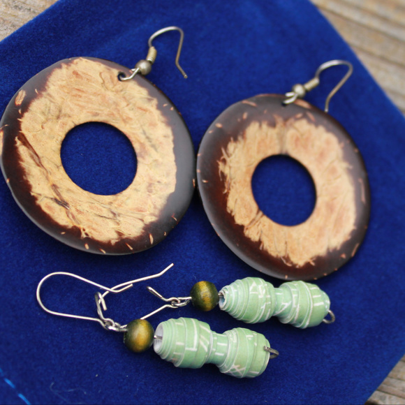 2 Pairs Handmade Earrings: Jade Spin & Wood Circle - Picture 6 of 8